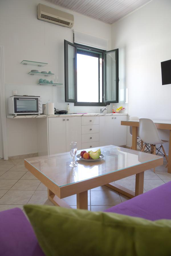 Geo Holiday Studios Kyparissia Exterior foto